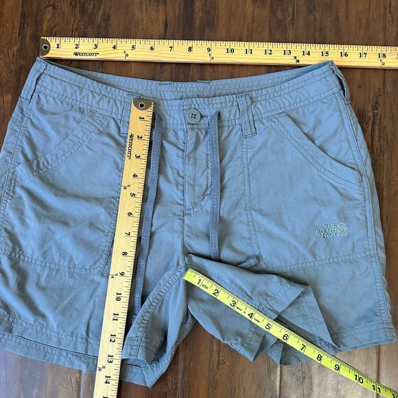 THE NORTH FACE Outdoor Utility Shorts w Drawstring / Stow Pocket in Gray - Picture 10 of 10